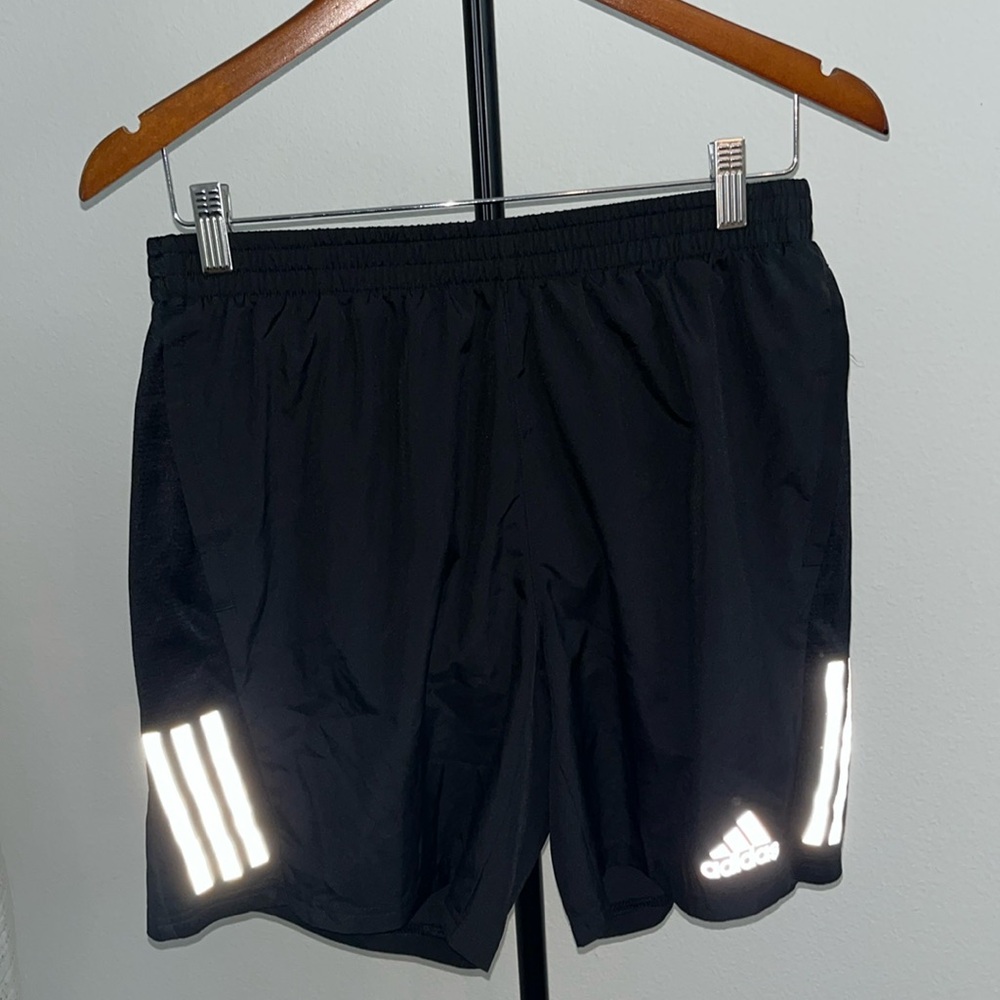 MENS LIGHTLY USED WORKOUT SHORTS - Adidas